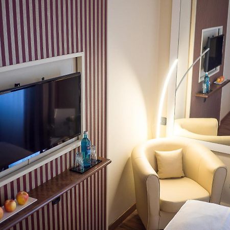 Hotel Primula Troisdorf Bagian luar foto