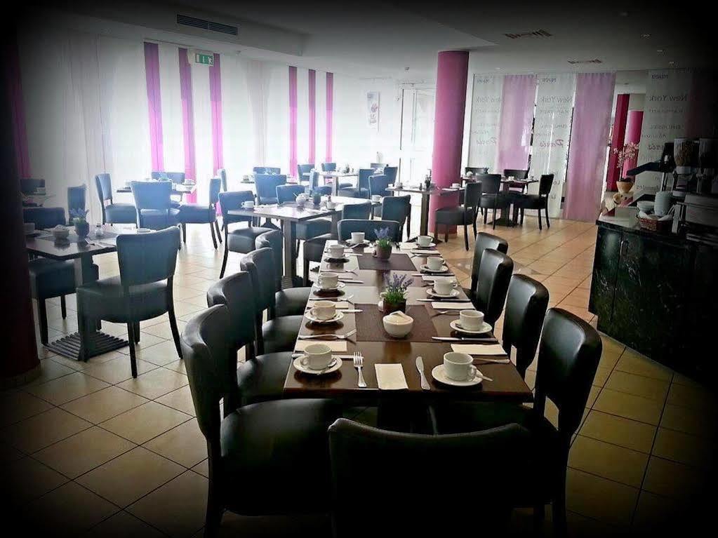 Hotel Primula Troisdorf Bagian luar foto