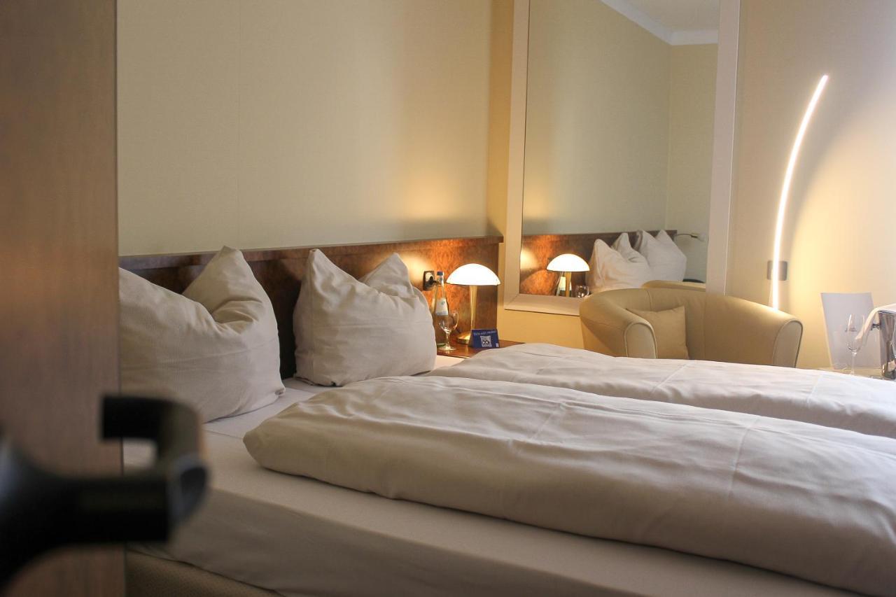 Hotel Primula Troisdorf Bagian luar foto