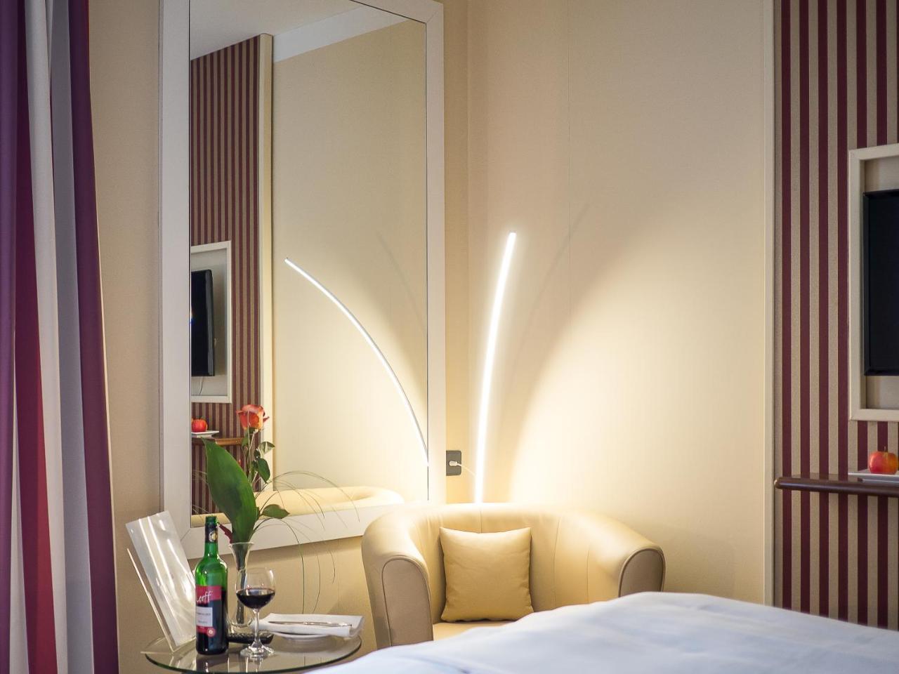Hotel Primula Troisdorf Bagian luar foto